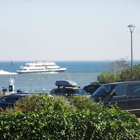 Bellevue 3 Апартаменты *